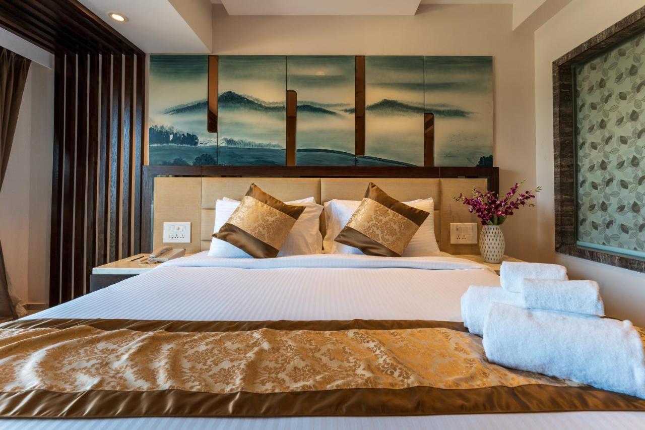Regenta Central Imperial Candolim Goa Exterior foto