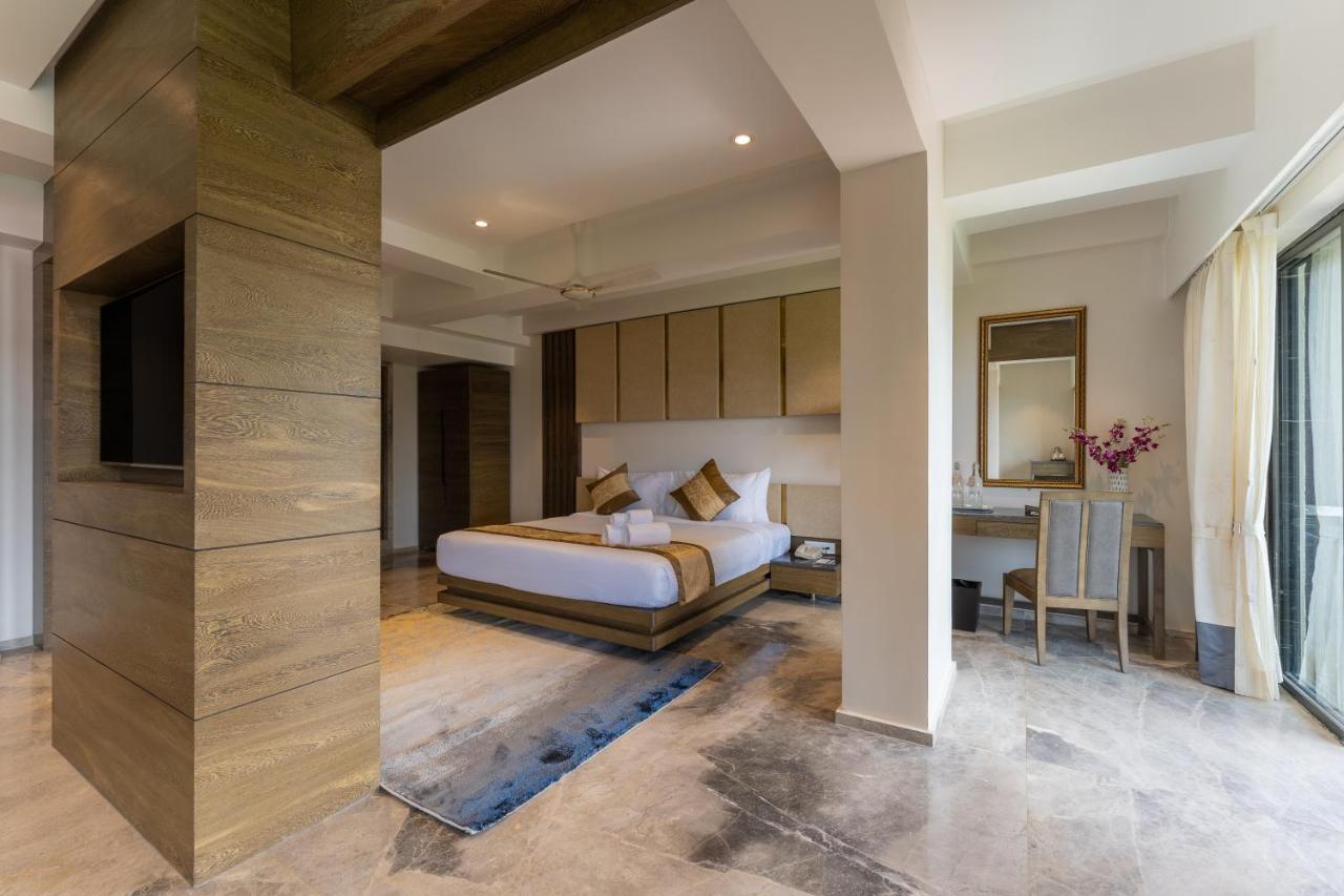 Regenta Central Imperial Candolim Goa Exterior foto
